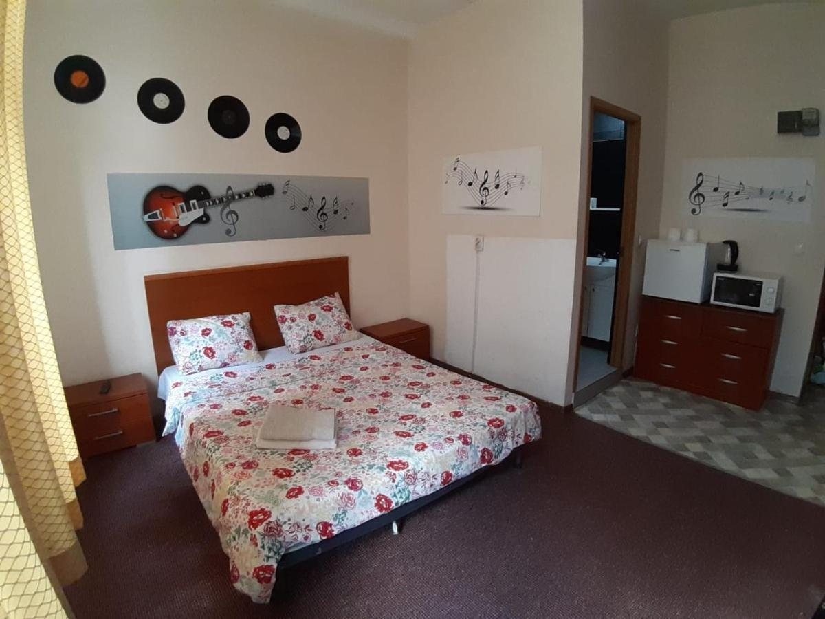 Old Town Friendly And Lovely Apartment Bukarest Eksteriør billede